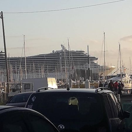 Lesembruns Hotel Le Havre Eksteriør billede